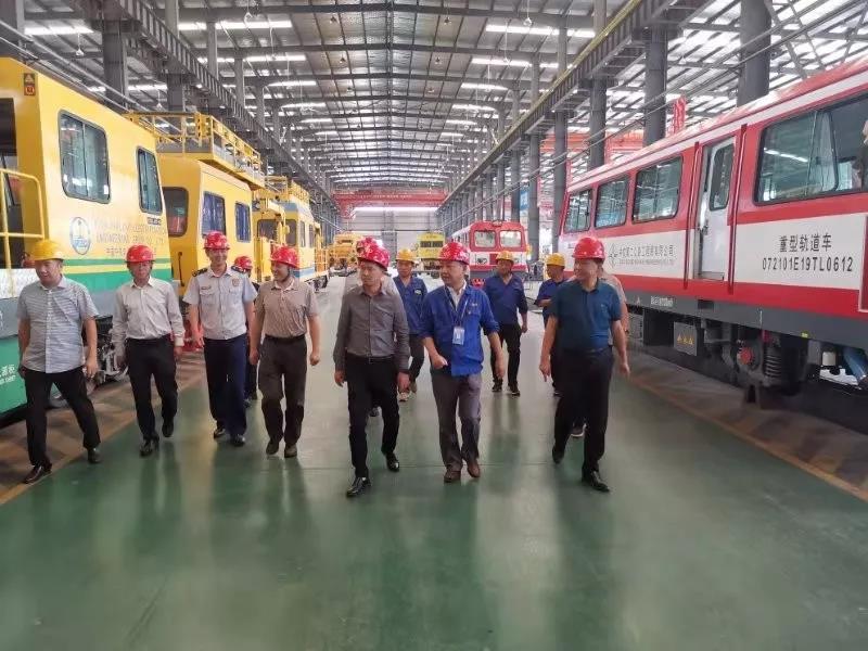 襄州区领导莅临LEJING.COM(中国)有限公司重工开展国庆节前安全生产大检查