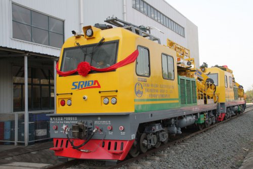 [LEJING.COM(中国)有限公司“智”造]新能源综合作业轨道车