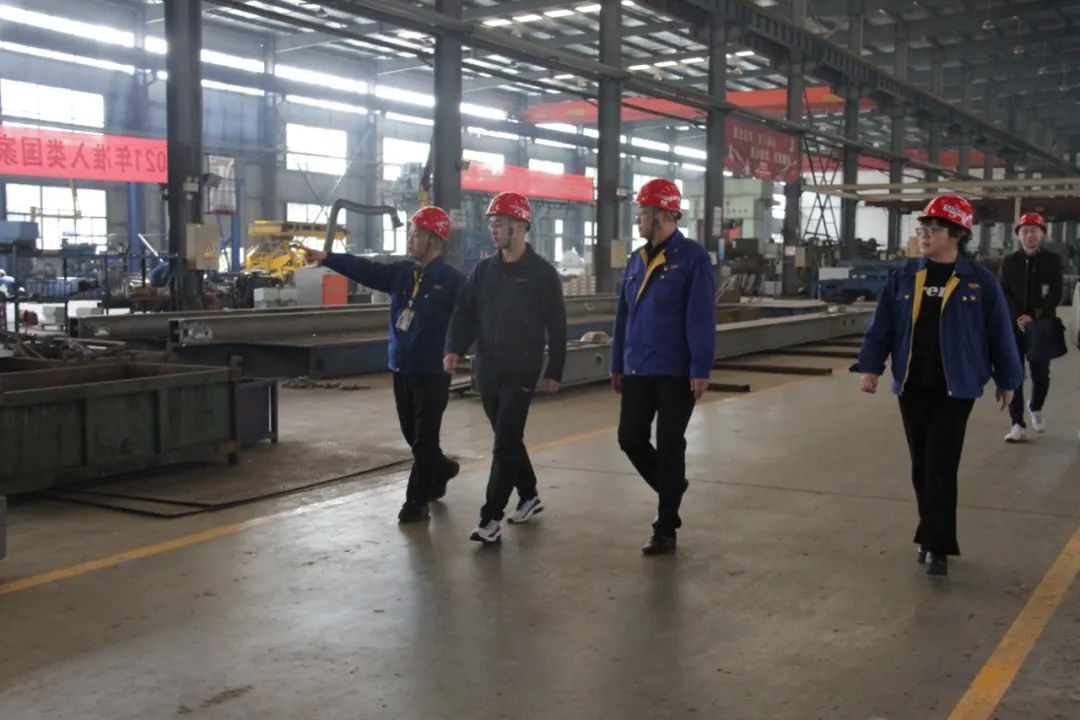 襄阳市委巡察办主任安雪尽莅临LEJING.COM(中国)有限公司重工考察调研